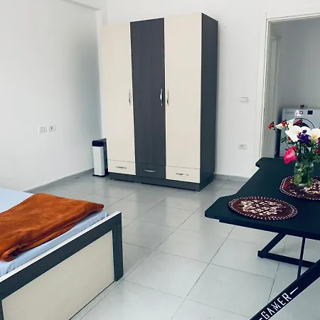 Apartment Апартаменты *